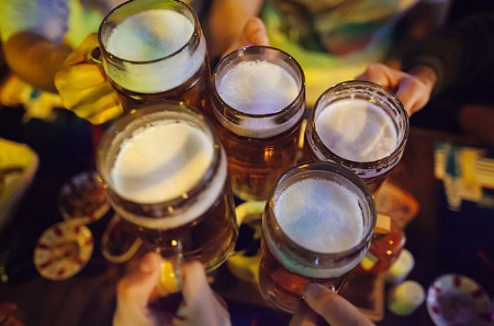 “불금엔 맥주가 딱!”…오늘(22일) 을지로 가면 단돈 ‘1천원’에 생맥주 마실 수 있다