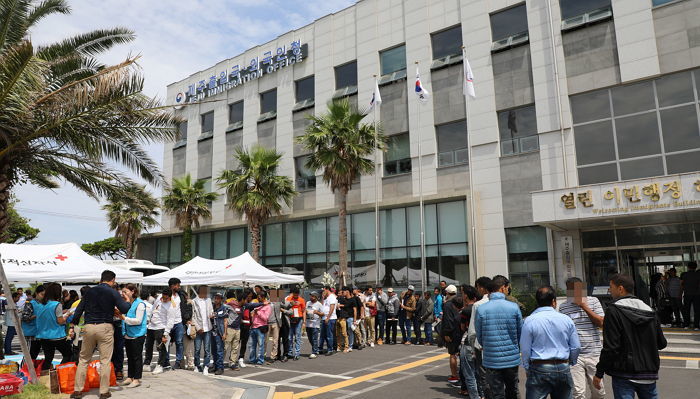 원희룡 제주지사 “문 대통령에게 ‘예멘 난민’ 직접 설명하겠다”