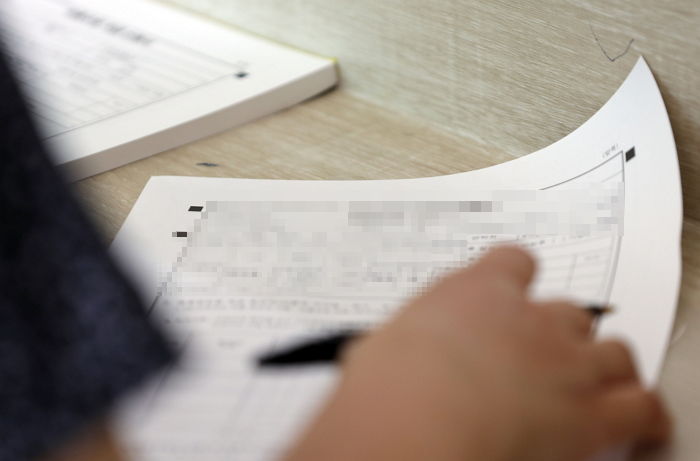 ‘사기꾼’에 대충 신분증 발급한 공무원때문에 2억 빚지게 된 ‘뇌출혈’ 환자