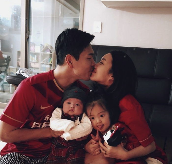 ‘세젤귀’ 두 남매의 자상한 아빠이자 ‘사랑꾼’ 남편이라는 김영권 일상사진