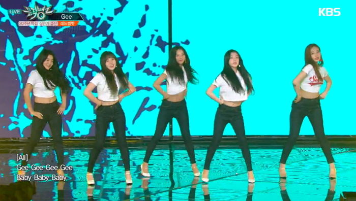 오늘자 선배 소녀시대 ‘Gee’ 완벽 커버한 레드벨벳 무대