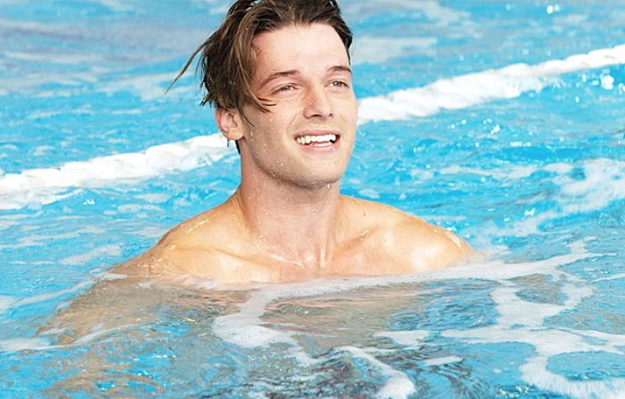 ‘살인 미소’ 때문에 영화 보러 가는 ‘미드나잇 선’ 남주 훈훈 비주얼