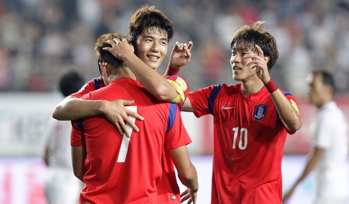 ‘대한민국 주장’ 자존심 지키려 ‘연봉 220억’ 중국팀 제안 끝까지 거절한 기성용