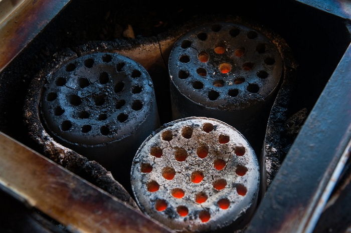 암 투병 아버지·우울증 아들, 숨진 지 한 달 만에 함께 발견됐다