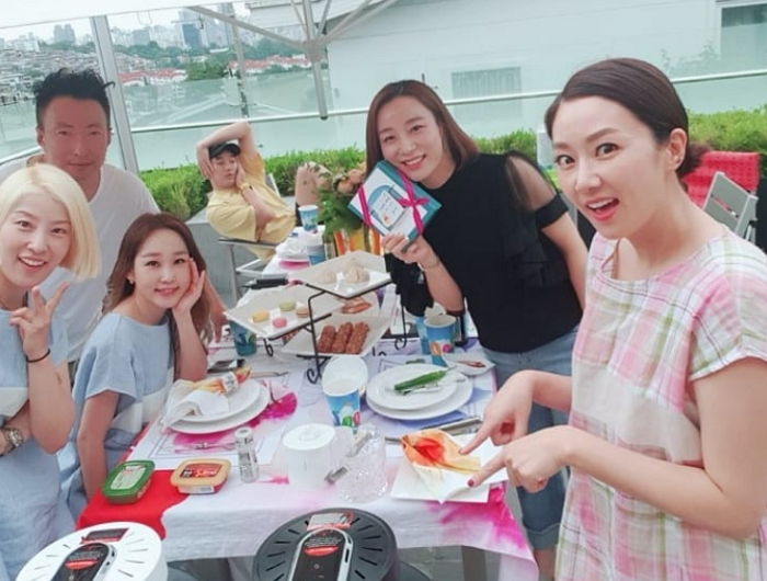 ‘무도’ 끝나고 넓은 정원 깔린 전원주택으로 이사한 박명수 근황