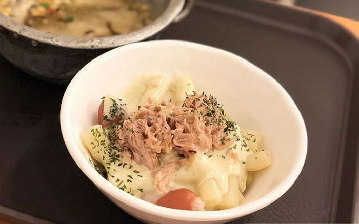 한 입 먹으면 코가 뻥 뚫린다는 ‘와사마요 떡볶이’