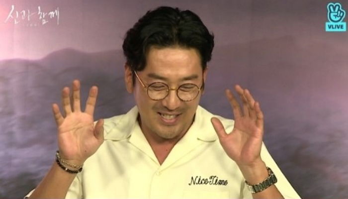 “꾸꾸까까” 애교 부리다 현타 와 고개 못 드는 하정우