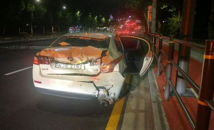 “터널에서 폭주하던 오토바이가 저희 가족의 목숨을 빼앗을 뻔 했습니다”