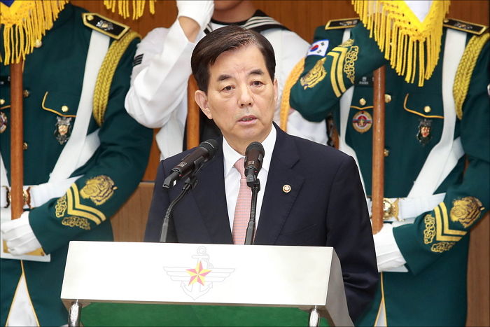 박근혜 정부 때 ‘계엄령’ 검토했던 한민구 ‘내란 음모 혐의’로 출국금지