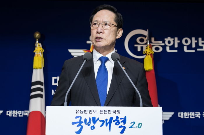 앞으로 ‘일반 병사’도 일과 후 휴대전화 쓸 수 있다