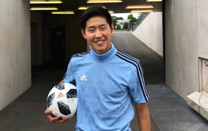“손흥민에 뒤떨어지지 않는다”고 극찬 받은 ‘축구 천재’ 이강인