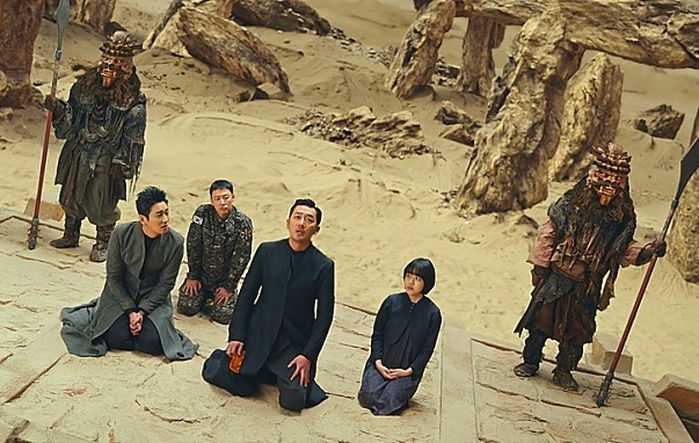 ‘연기 신’ 하정우도 현타오게 만든 ‘신과함께2’ CG 전 세트장