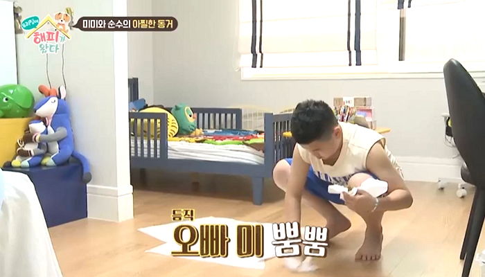 미미가 바닥에 ‘응가’해도 “사람도 똥 싼다”며 아무렇지 않게 치워주는 윤후