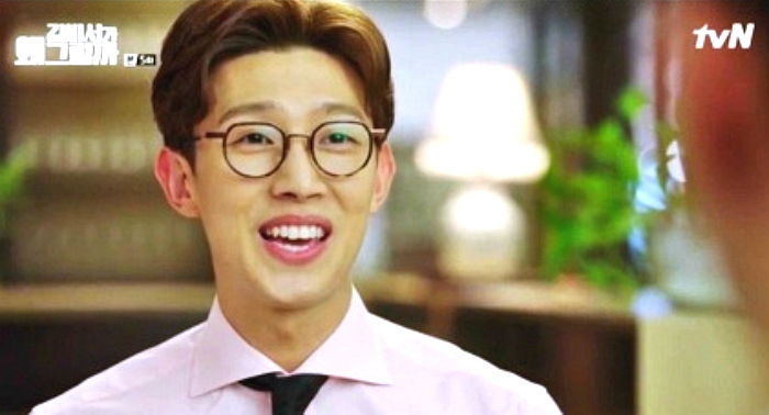 ‘박서준 연애코치’ 강기영, 2년 만난 연하 여친 깜짝 공개