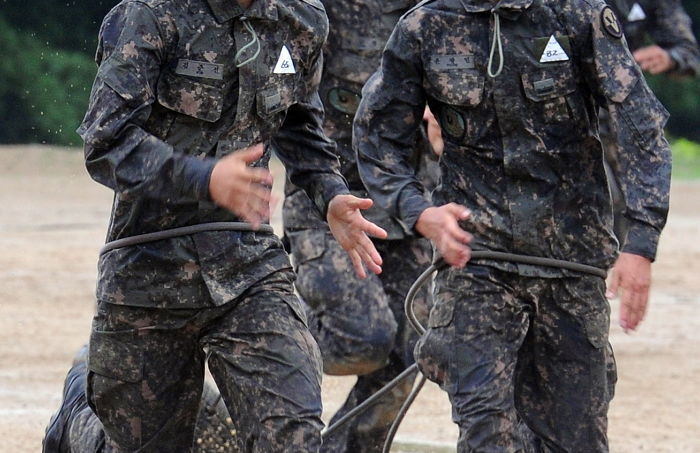 국방예산 제대로 쓰여 ‘폭염’ 속 훈련 마치고 ‘에어컨’ 팡팡 트는 군 장병들