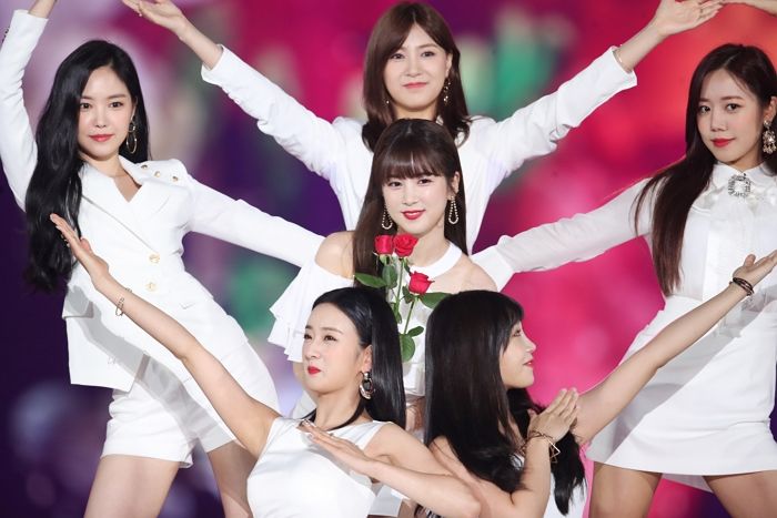 가수들 동의없이 백스테이지 촬영해 유료배포한 ‘2018 코리아 뮤직 페스티벌’