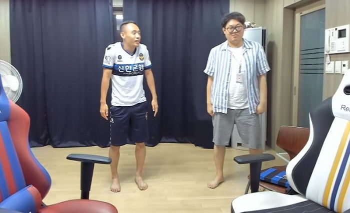 ‘원조’ 감스트 앞에서 ‘관제탑 댄스’ 지적하며 갈구는 문선민