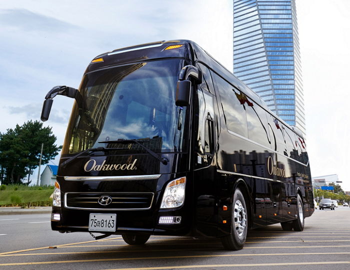 “오크우드 프리미어 인천의 럭셔리 ‘호텔 리무진’ 타고 시원한 바캉스 즐기자”