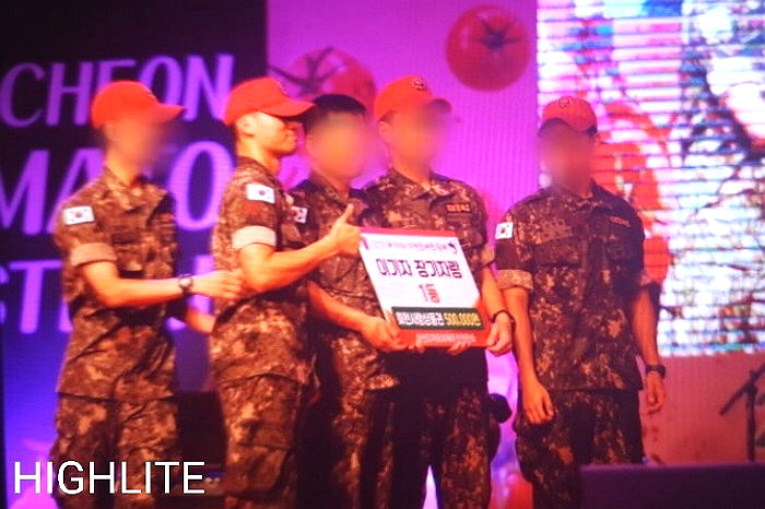 군대 동기들과 ‘뱅뱅뱅’ 부르고 장기자랑 1등 차지한 일병 대성