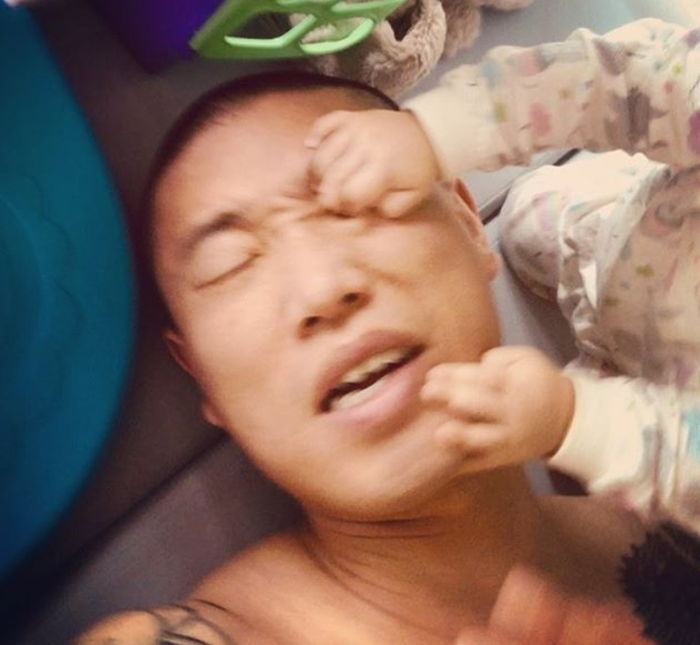 결혼 후 잠적한 개리가 ‘가장’ 역할 잘 하고 있다며 올린 근황