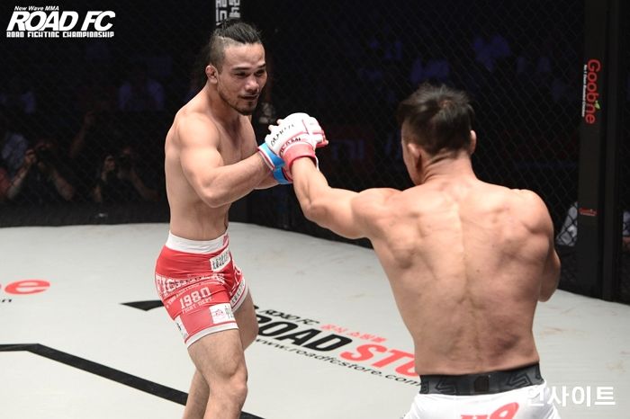 “다시 제대로 맞붙자”···로드FC 신동국-하야시 타모츠 재대결