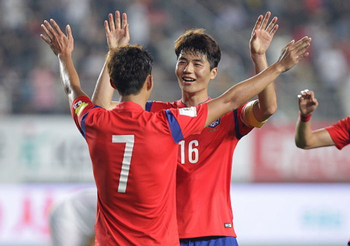 “손흥민 vs 기성용” 오늘(11일) 밤 8시 30분 EPL 개막전서 한판 대결 펼친다