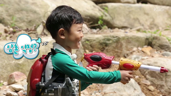 월드컵 보고(?) 이용 선수 ‘그곳’에만 ‘물총’ 쏘는 대박이