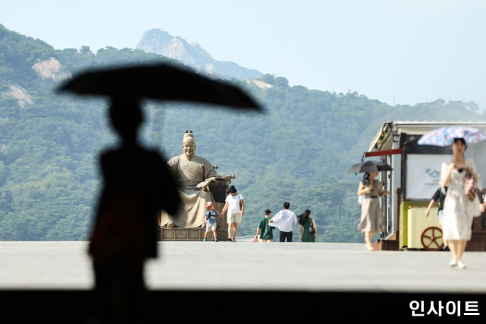 내일(14일)도 종일 ‘드라이기 바람’ 맞는 것 같은 날씨 계속된다