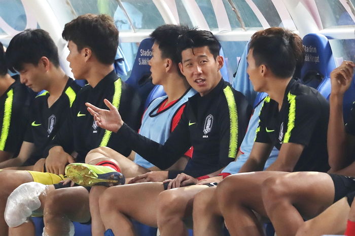 손흥민 군대 보내기 위해 아시안게임 축구 ‘금메달’ 따버리자는 중국팬들