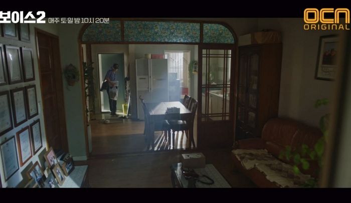 죽은 어머니 시신 집에 두고 계속 말거는 ‘보이스2’ 사이코패스 살인마