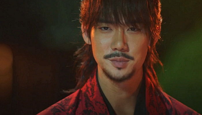 ‘사랑하는 여인’ 김태리 위해 위험 무릅쓰고 밤중에 ‘담벼락’ 넘어 경고한 유연석