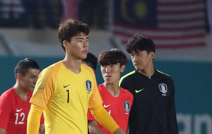오늘(27일) 우즈벡전에서 골문 지킬 송범근의 과거 ‘미친 세이브’ 영상