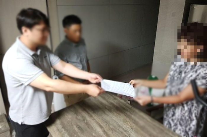 “입주자분들께 죄송하다”···자필 사과편지 전달한 ‘송도 불법주차’ 차주