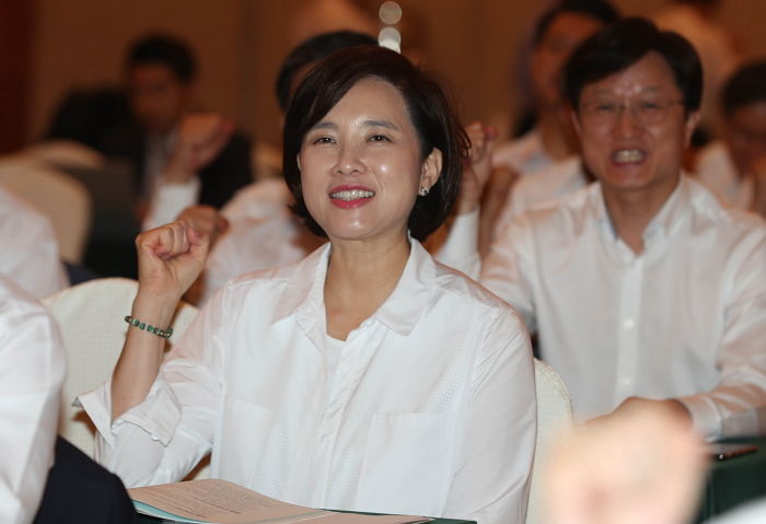 “교사가 꿈이었다”···교육현장 모른다는 지적에 교육부 장관 내정자 반응