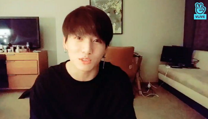 막내 정국 생일 선물로 ‘400만 원’짜리 명품 가방 사준 ‘선물요정’ 지민