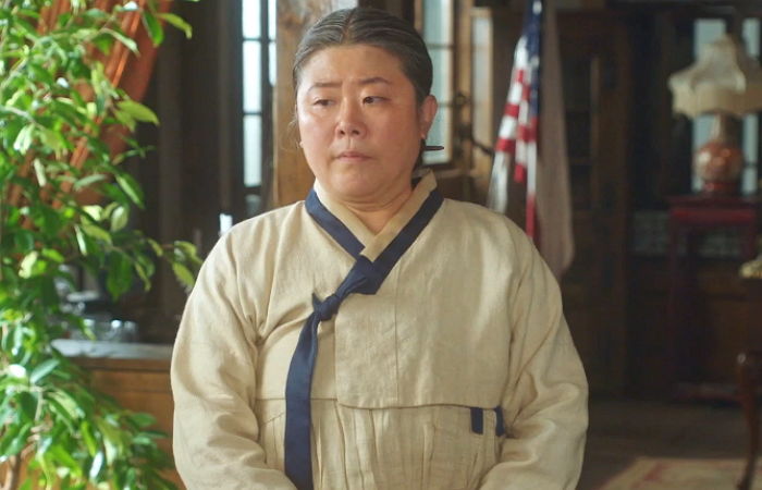 작은 역할 맡아도 ‘미친 존재감’ 뿜는 배우 이정은의 인생 캐릭터 6