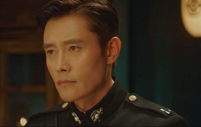 “합시다, 러브”···반지로 ‘LOVE’ 만들어 김태리에게 청혼한 이병헌