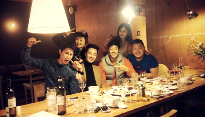 “조인성X장나라X양동근” 레전드 시트콤 ‘논스톱’ 멤버들 다시 뭉친다