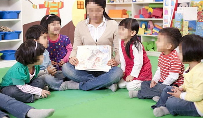 “유치원 선생님이 6살 아들에게 ‘김치’를 ‘기무치’로 가르치고 있습니다”