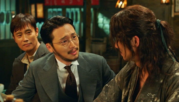 죽음 예감한 듯 마지막 술자리서 처음으로 술잔 부딪히는 ‘바등쪼’ 3인방