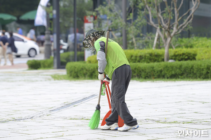 KBO 선수협회 “우리도 환경미화원 초봉 정도는 받고 싶다”