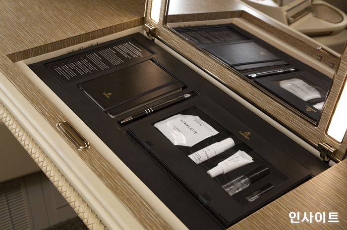 퍼스트·비즈니스 클래스 기내 서비스 제품 새롭게 선보인 ‘최고급’ 에미레이트 항공