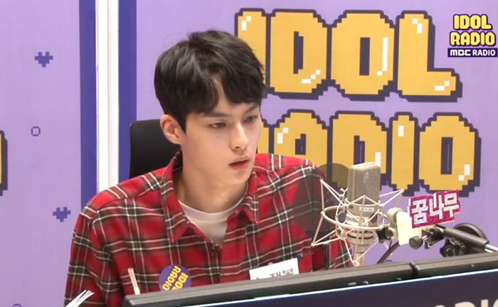 유튜버로 전향해 ‘아이돌 라디오’까지 진출한 봇노잼