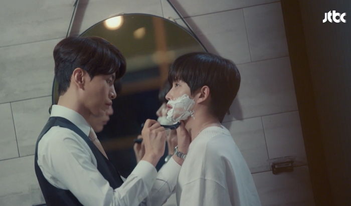 김민석에게 직접 면도 가르쳐주며 ‘브로맨스’ 뽐낸 ‘뷰티 인사이드’ 이민기