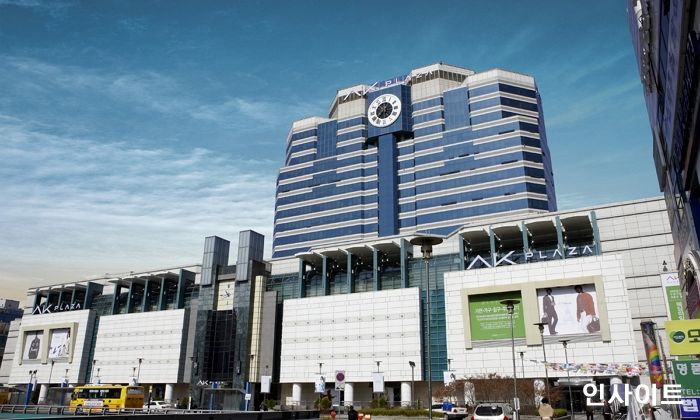 ‘오픈 21주년’ AK플라자 분당점, ‘헬로키티 프로모션’ 및 각종 기획전 연다