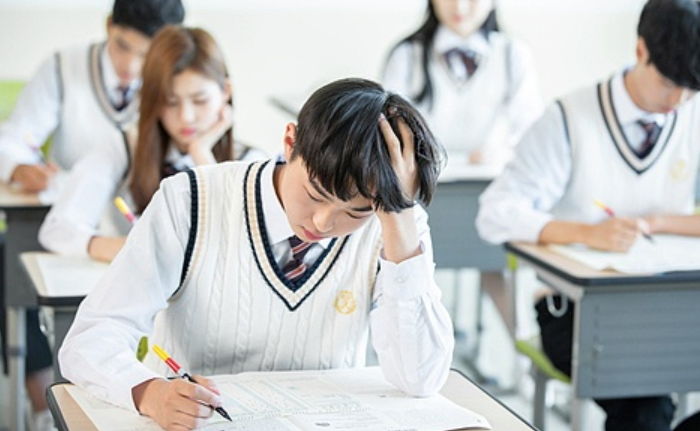 수능 20일도 안 남은 지금부터 절대 들으면 안 되는 ‘수능 금지곡’ 5