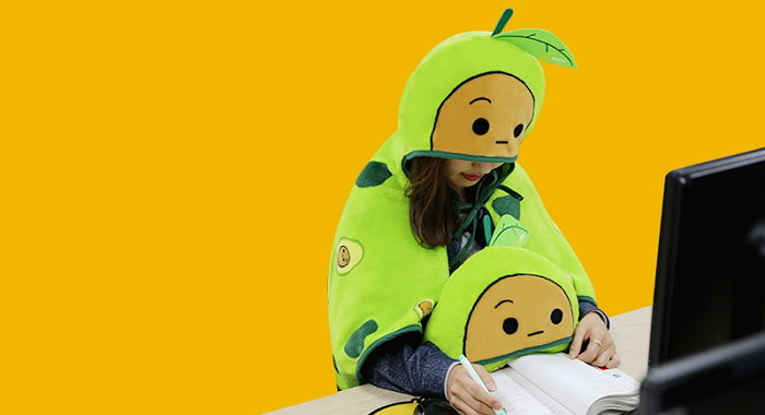 써브웨이 가서 샌드위치 먹으면 구할 수 있는 ‘핵인싸템’ 카도군 후드담요