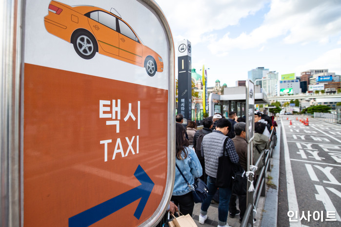 “앞으로 택시 승차거부 한번만 해도 가차 없이 ‘영업정지’ 시킨다”