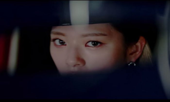 ‘심쿵’ 아이컨택으로 보는 사람 ‘숨멎’하게 하는 트와이스 신곡 티저 영상