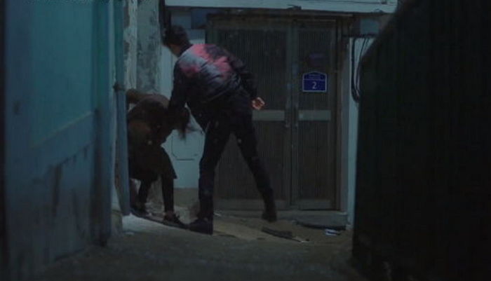 “남자친구가 ‘깜짝 이벤트’라며 가정폭력으로 연끊은 아빠를 데려왔습니다”